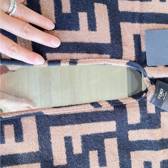 FF Shawl Poncho - Picture 8 of 8